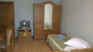 Гостиница Светлица Удомля 1-местный номер (удобства на этаже)-1